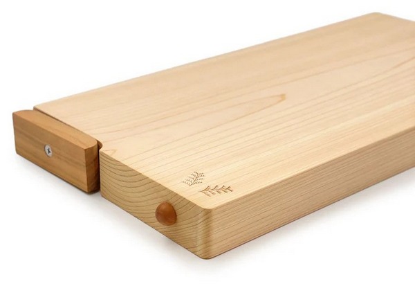 image of a Japanese Hinoki cutting board